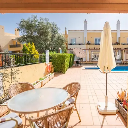 Apartment Duplex 2 Bed Flat Private Bbq At Encosta Das Oliveiras *