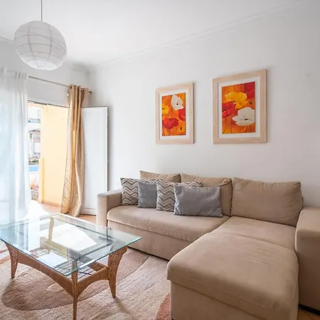 Duplex 2 Bed Flat Private Bbq At Encosta Das Oliveiras